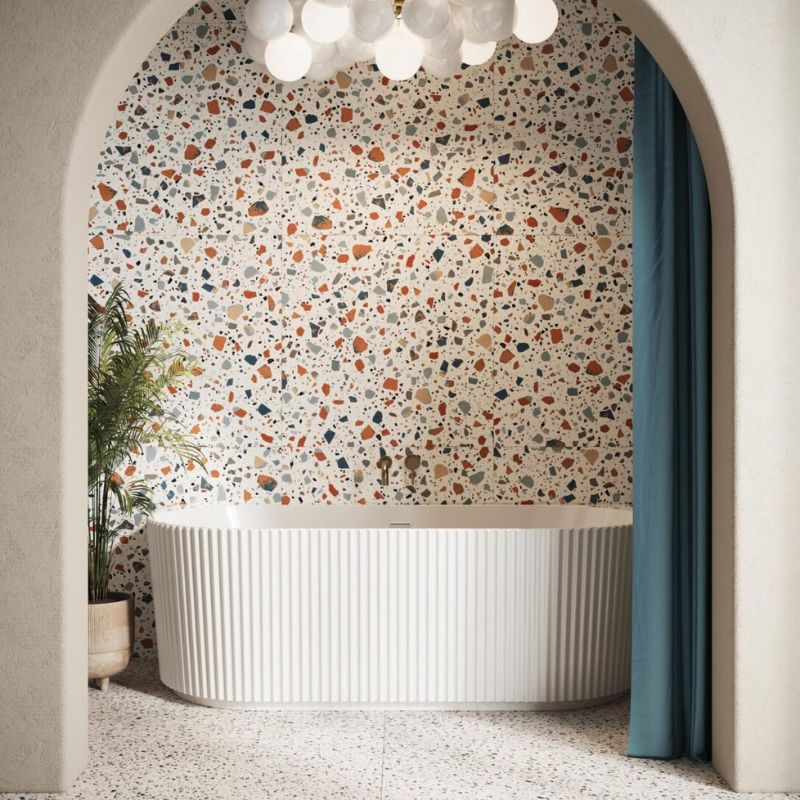 Scudo Labyrinth fluted back to wall bath in white