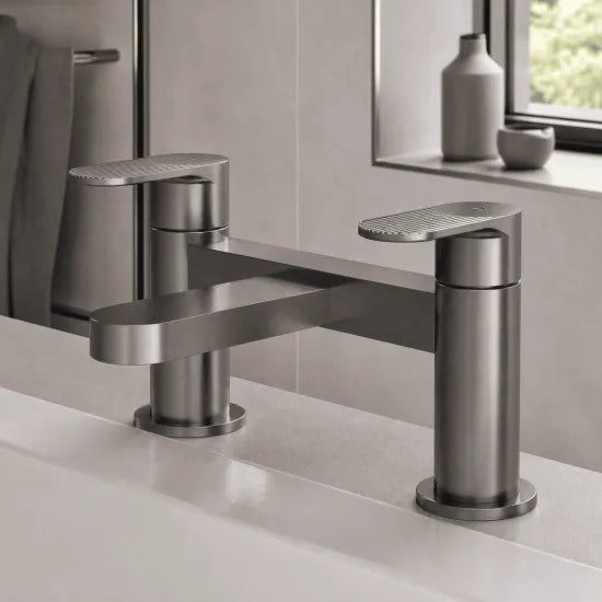 Nuie Cyprus Bath Filler Tap - Pewter