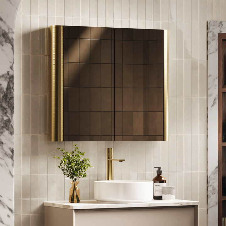 Hib- Bastille Mesh LED Cabinet - Brushed Brass