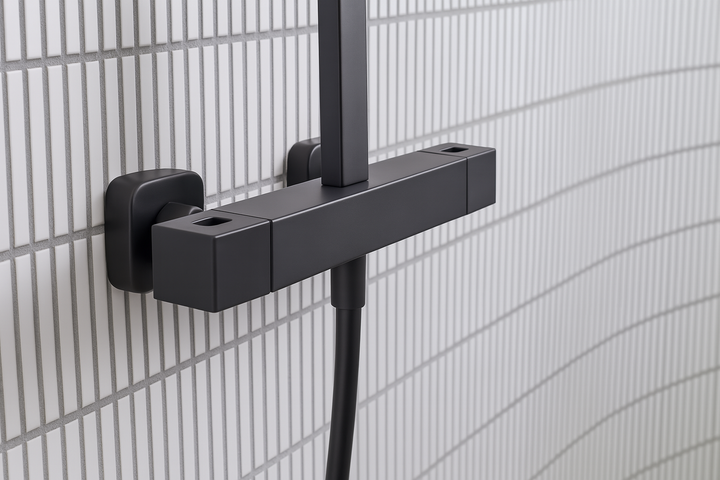 Iona Recite Dual Function Bar Valve Shower System Black